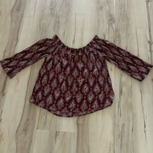 Blouse, multi colored like new, very soft